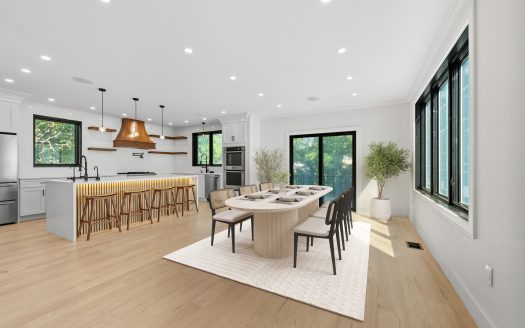 863 Main St, Reading, MA 01867